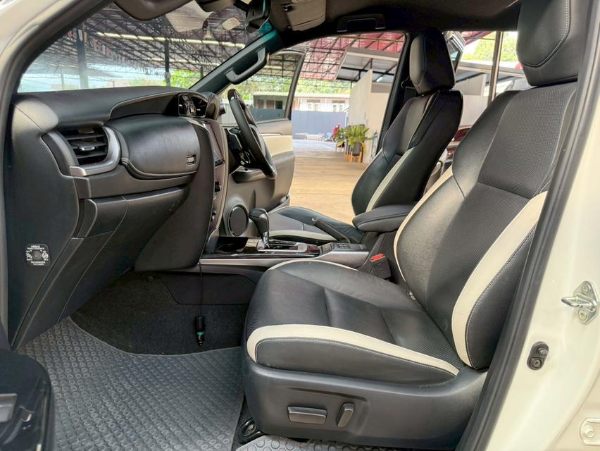 TOYOTA FORTUNER 2.8 Legender 4WD  ปี2020Topสุด  รถบอดี้เดิม สวยดุดัน โคตรคุ้ม รูปที่ 12