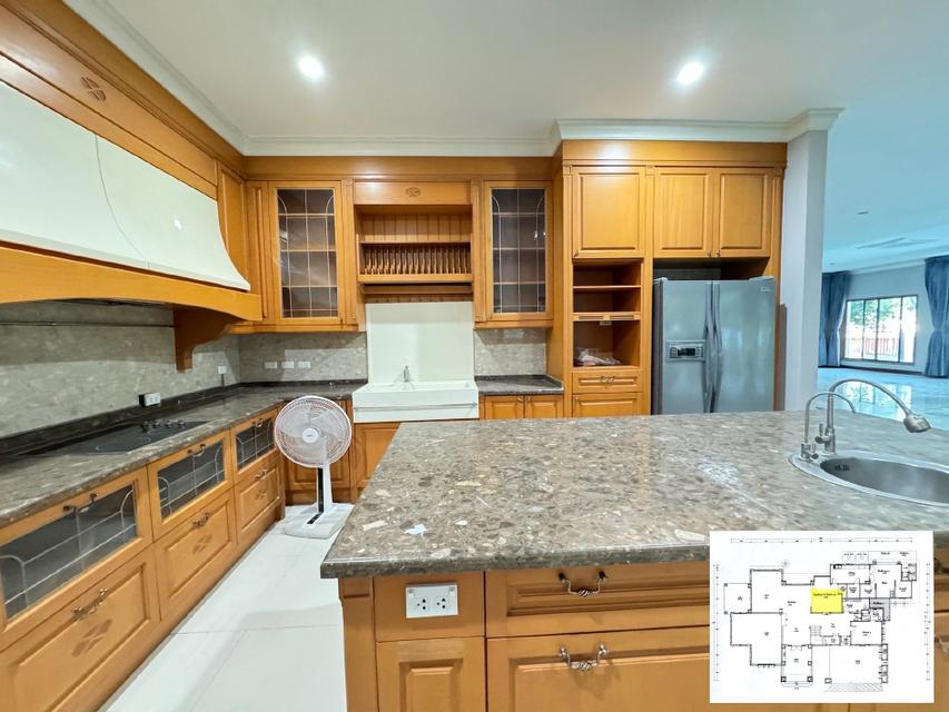 ขายบ้านหรู พฤกภิรมย์ รีเจนท์ สุขุมวิท 13