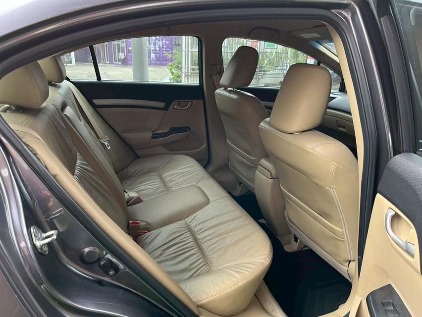 Honda Civic 1.8 E i-VTEC ปี 2013 8