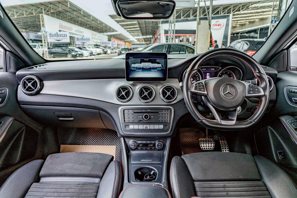 รหัสรถ NP891 BENZ GLA250 AMG FACELIFT 2019 11