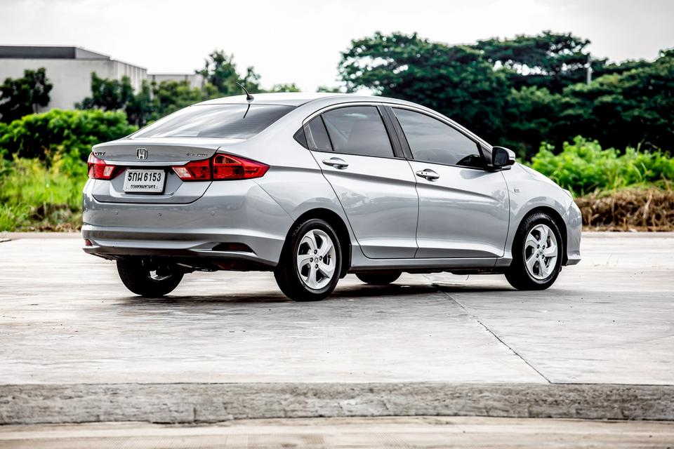 Honda City 1.5S ปี 2017 สีเทา มือเดียวป้ายแดง