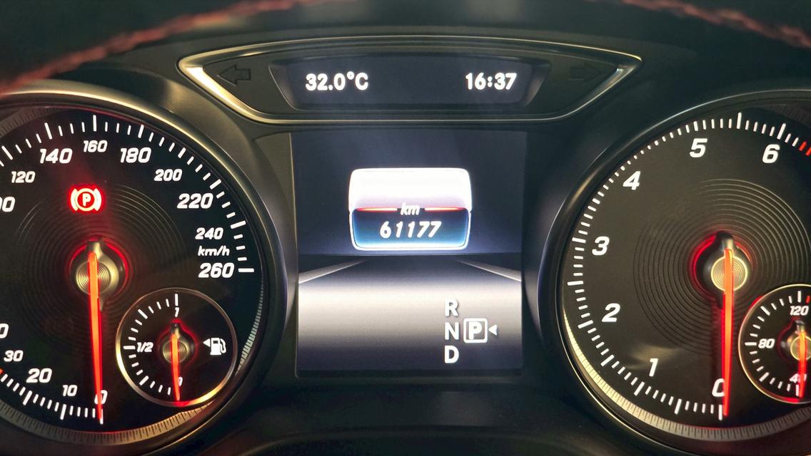 2020 Mercedes Benz GLA250 AMG " Facelift " รูปที่ 15