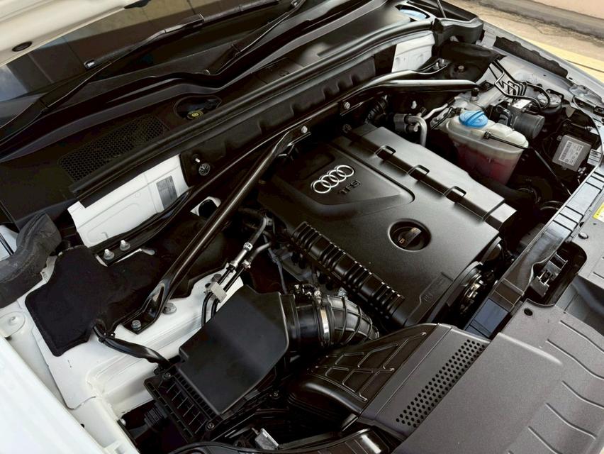 AUDI Q5 2.0L Turbo TFSi Quattro พร้อมชุดแต่ง "Caratere" รอบคัน 7AT Tronic S-Line (AWD) 20