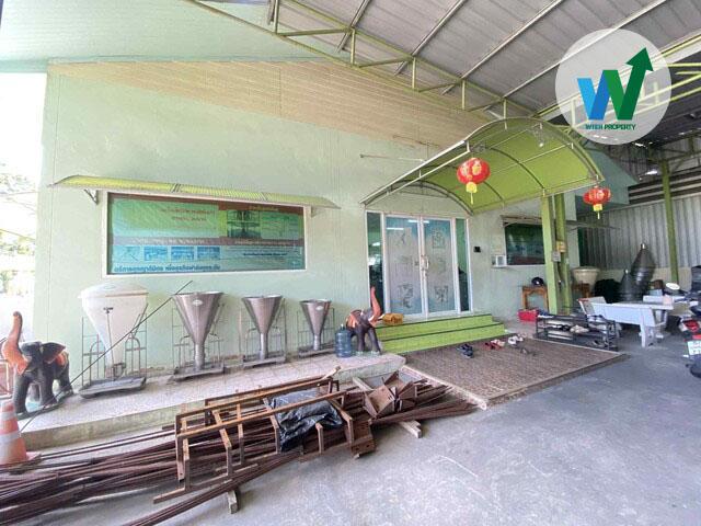 คลังสินค้าถนนเฉลิมพระเกียรติ ร.9 เนื้อที่ 721 ตร.ม. พร้อมสำนักงาน 4