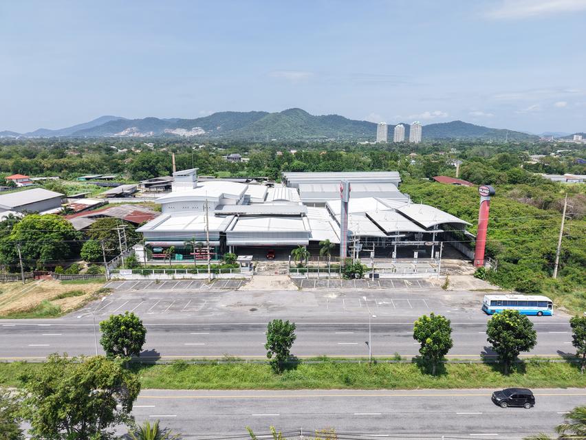 ขายโชว์รูม TOYOTA ชลุบรี (บางแสน) 8