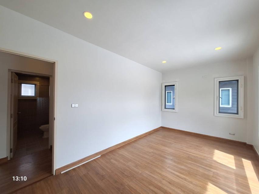 บ้านเดี่ยว เซนโทร วัชรพล ติดถนนสุขาภิบาล 5 หลังมุม ราคาเพียง 7.29 ลบ. 15