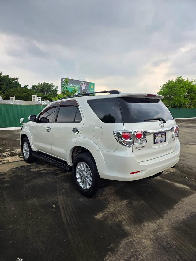 Toyota Fortuner 3.0 V VSC สีขาว ปี 2013 ไมล์ 140,000 กม. รูปย่อยที่ 4