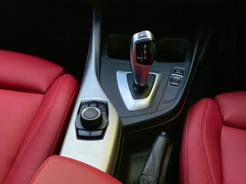 BMW 116i  MSport สีดำ ปี 2014 ไมล์ 9x,xxx km คอมแพ็คคาร์ 5ประตู 9