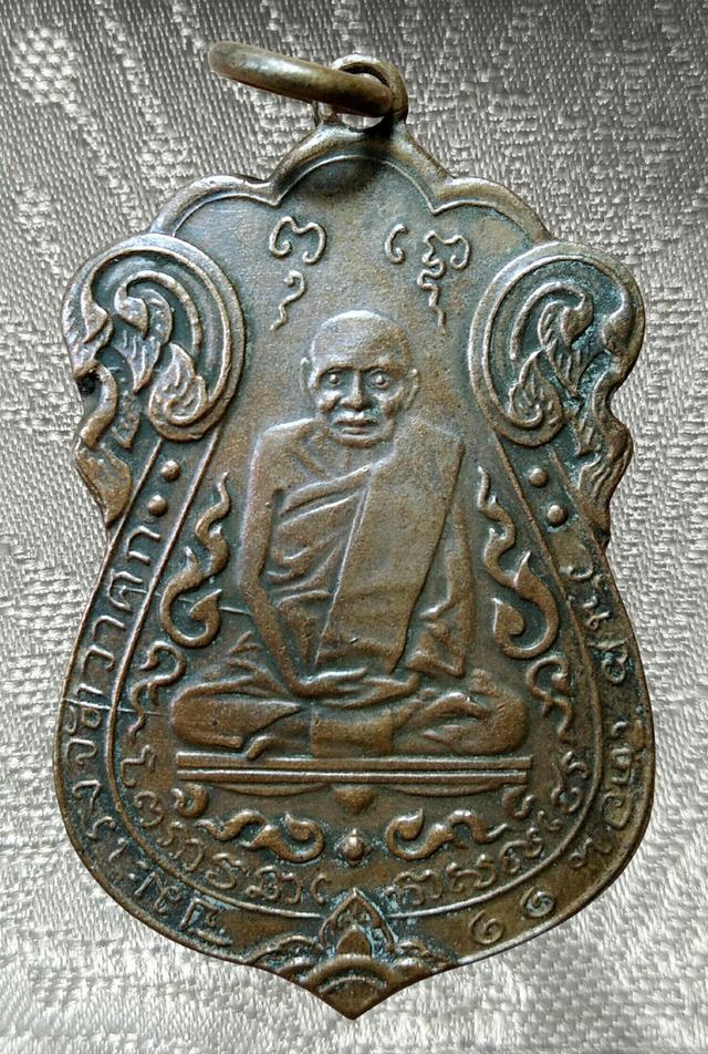 พระเก่าของ ตา ยาย มีเก็บๆใว้ สนใจเช่าทักมานะค่ะ
