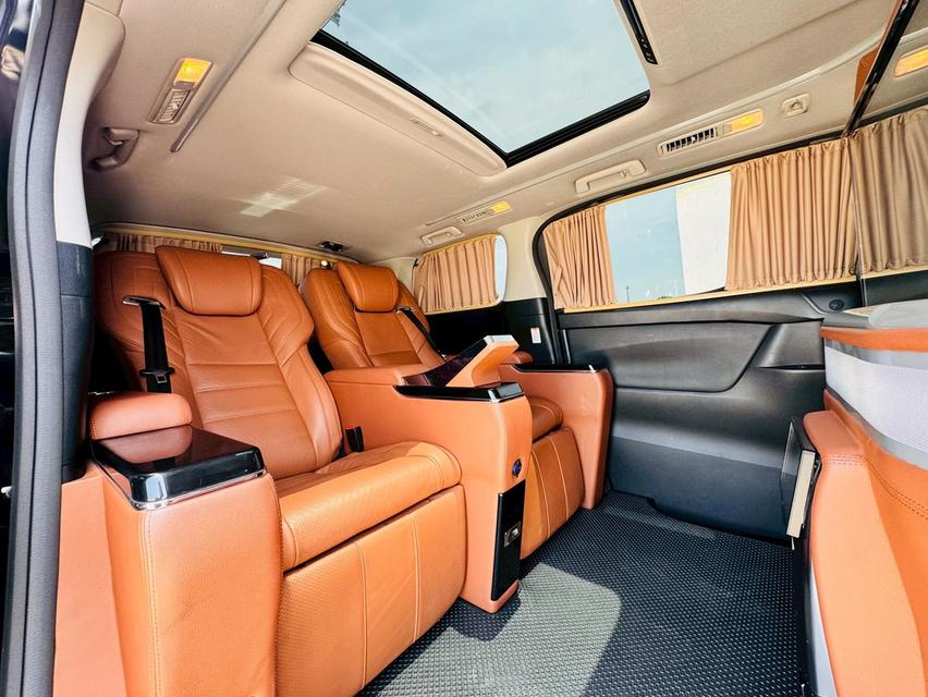 TOYOTA ALPHARD 2.5 HYBRID X E-FOUR 4WD 2020 10