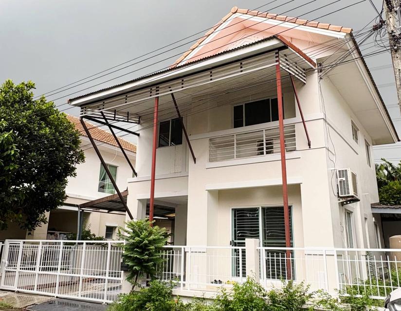 ขายบ้านเดี่ยว 2 ชั้น ทำเลศักยภาพ ใกล้เมือง เดินทางสะดวก พร้อมอยู่ 1