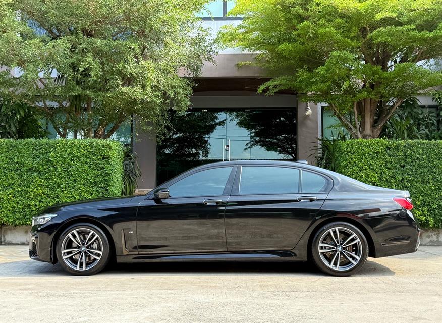 2021 BMW 730LD MSPORT LCI รถมือเดียวออกป้ายแดง รถวิ่งน้อย เข้าศูนย์ทุกระยะ รถไม่เคยมีอุบัติเหตุครับ รูปที่ 5