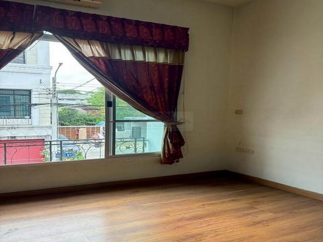 PB5443 ให้เช่าทาวน์โฮม 3 ชั้น โครงการ บ้านกลางเมือง ลาดพร้าว-โยธินพัฒนา 8