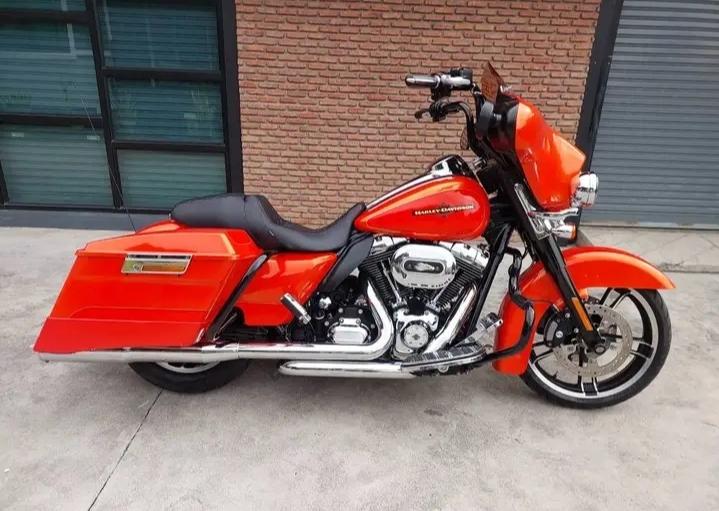 2012 Harley-Davidson Street Glide 4