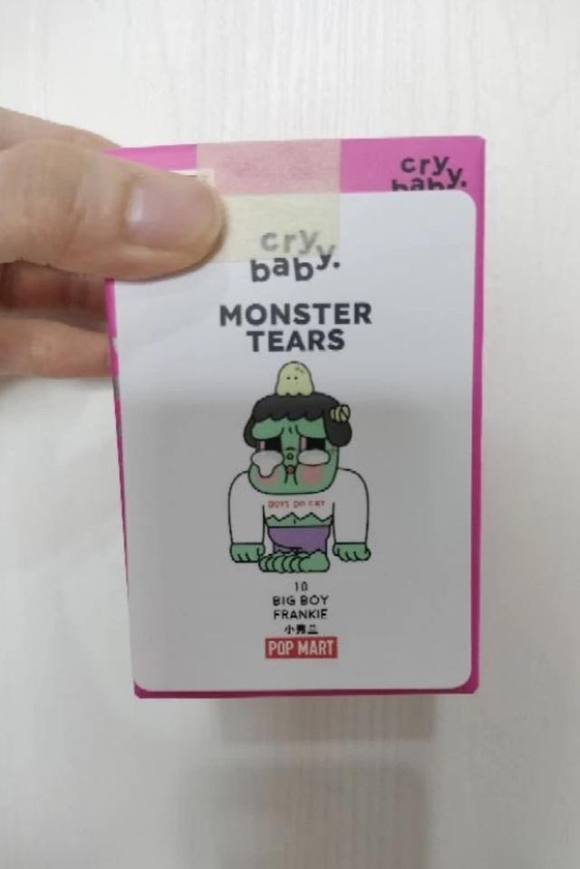 ปล่อยต่อ Art toy cry baby