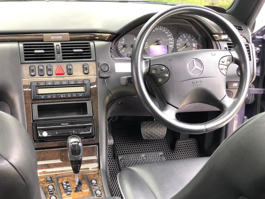 Benz W210 E320 Estase สายสะสม 11