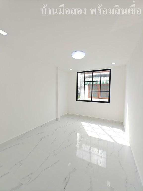 📍 หมู่บ้านอัมรินทร์ 3 ผัง 4 ซอยสายไหม 15 16