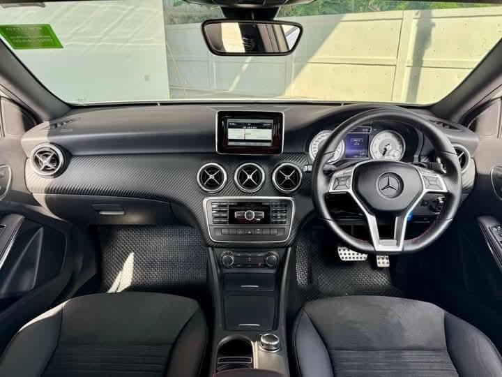 Mercedes-Benz A-Class สุดเท่ 6