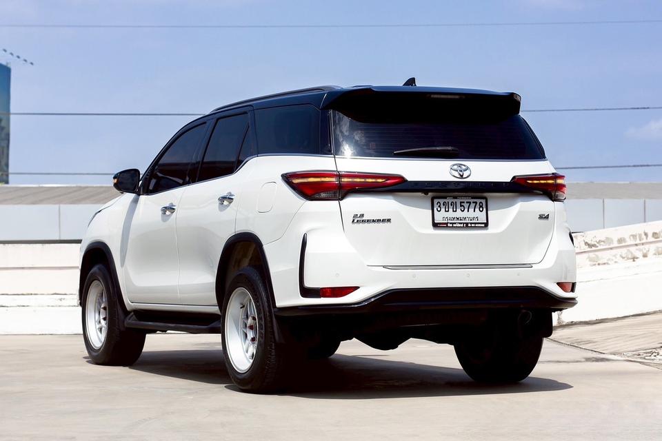 TOYOTA Fortuner 2.8 LEGENDER 4WD 6A/T ปี 2020 จด 2022 รูปที่ 6
