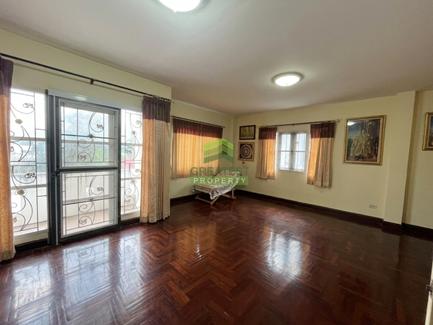 ขายบ้านแฝด หมู่บ้าน เสนากรีนวิลล์ ลำลูกกา คลอง 2 เนื้อที่ 41.10 ตร.ว ตกแต่งครบ ทำเลดี 3