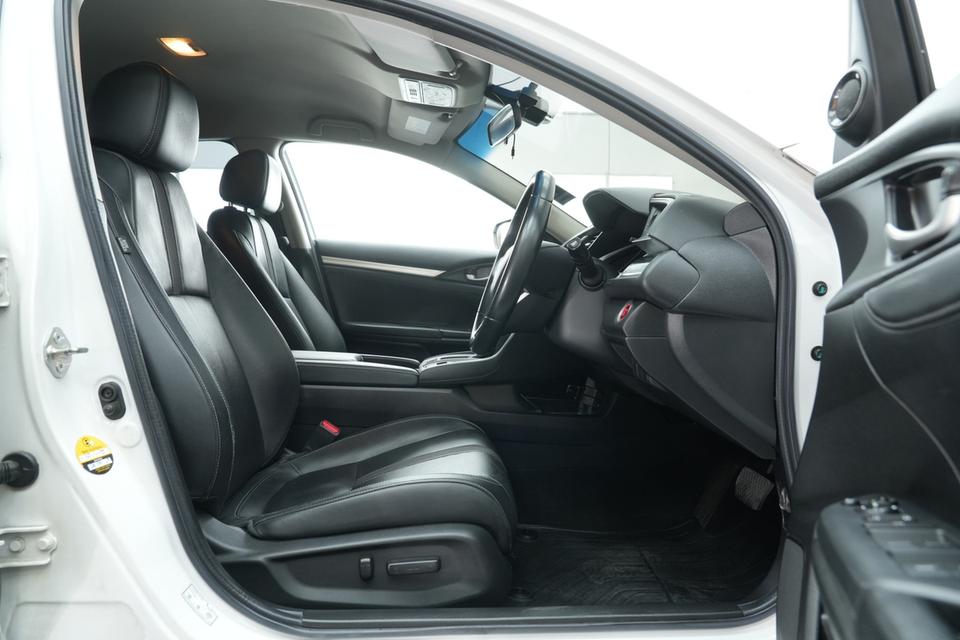 2020 HONDA CIVIC FC 1.8 EL i-VTEC สีขาว เลขไมล์ 117231 กม. 13