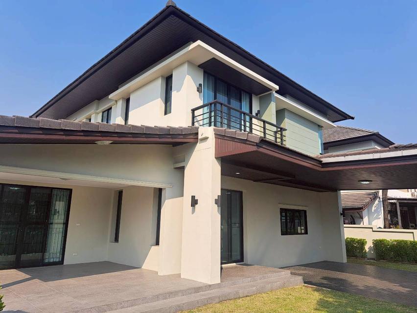 ขาย/ให้เช่า บ้านเดี่ยวหลังมุม รีโนเวทใหม่ 9