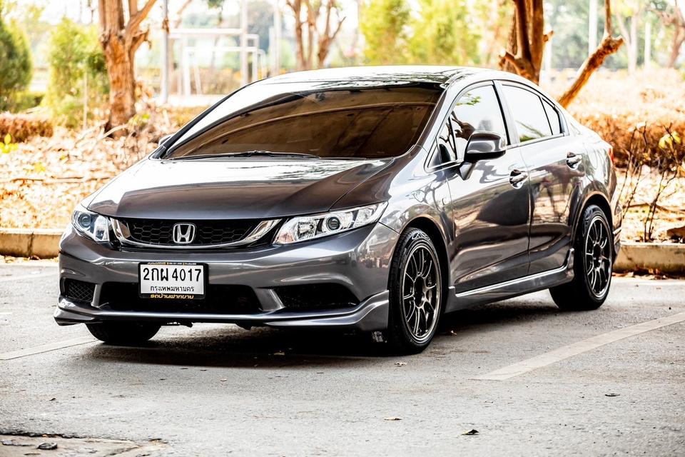 Honda Civic Fb 1.8S สีเทา ปี 2013 เกียร์ออโต้ 