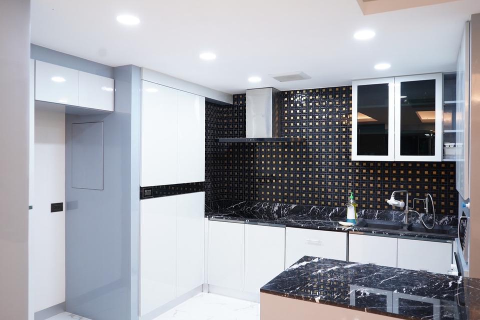 ขายคอนโดวิวิด ทาวเวอร์ ห้องใหญ่ บิ้วท์อินครบ 7