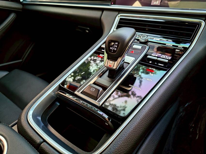 🐸 AAS executive ช่วงยาว Waranty ล้นๆ ใหม่กริ้บพลาสติกยังอยู่ครับ 😁😁 New Arrival!! ❤️ Porsche Panamera 4 E -hybrid executive 2019 Top Option รูปที่ 12