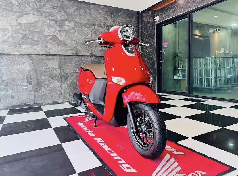 Honda Girono+ 125cc 2024 4