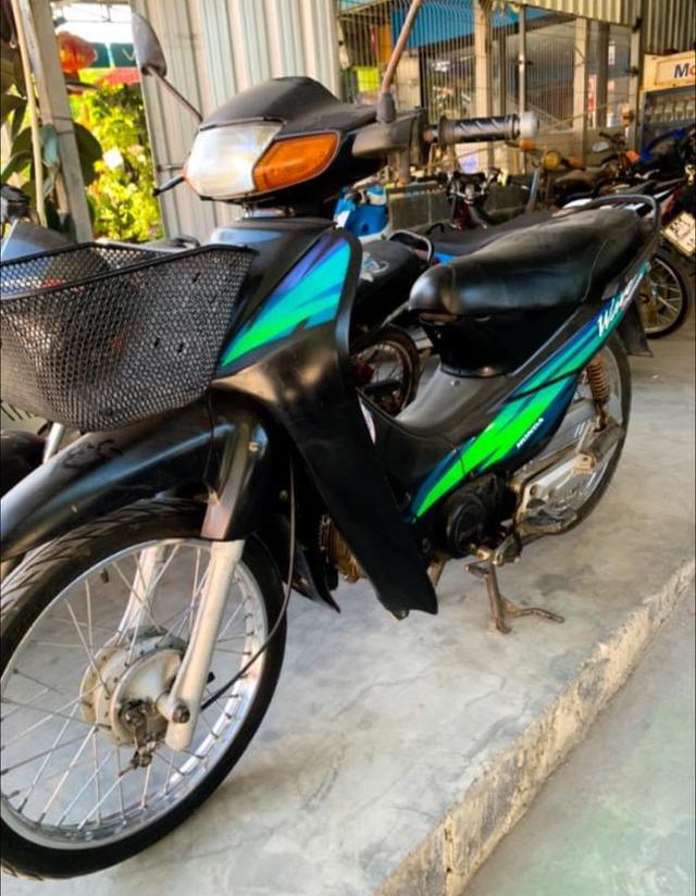 Honda Wave สีดำ ตัวเก่า 1