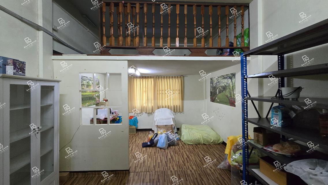 อาคารพาณิชย์4.5ชั้น ห้องมุม พื้นที่ 11.5 ตร.ว ใจกลางเยาวราช ซอยยี่สิบสองกรกฏา3 ใกล้MRTสถานีวัดมังกร ตรอกไมตรีจิต 6