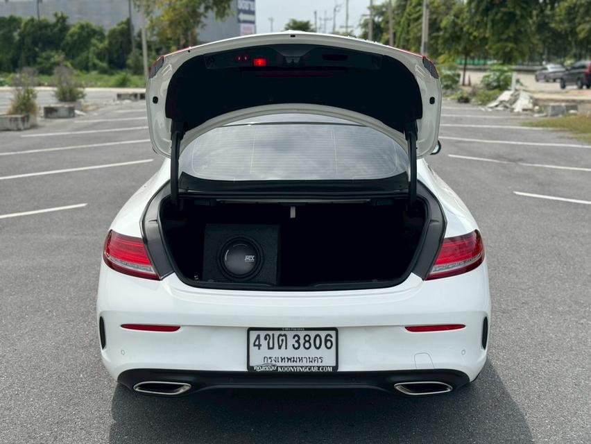 Benz C250 Coupe’ AMG Dynamic ปี 2018. สีขาว รถสวย เดิมๆ เจ้าของดูแลอย่างดี