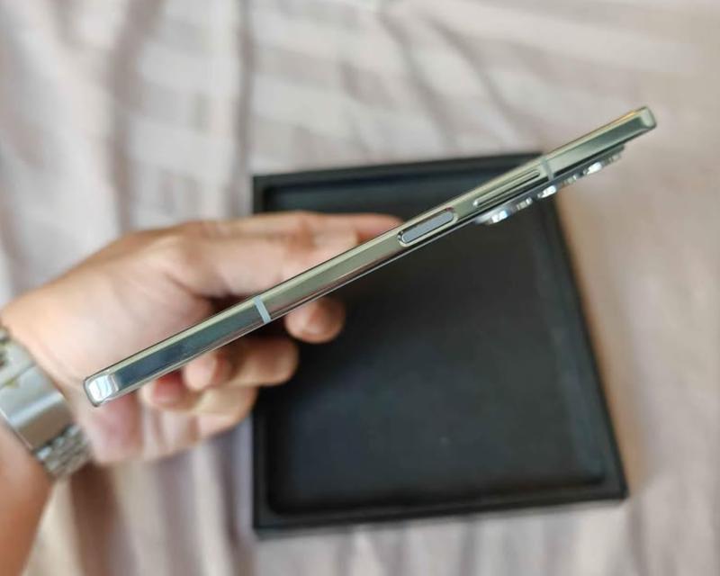 Samsung Galaxy Z Fold 5 มือถือมือสองสวยๆ 5