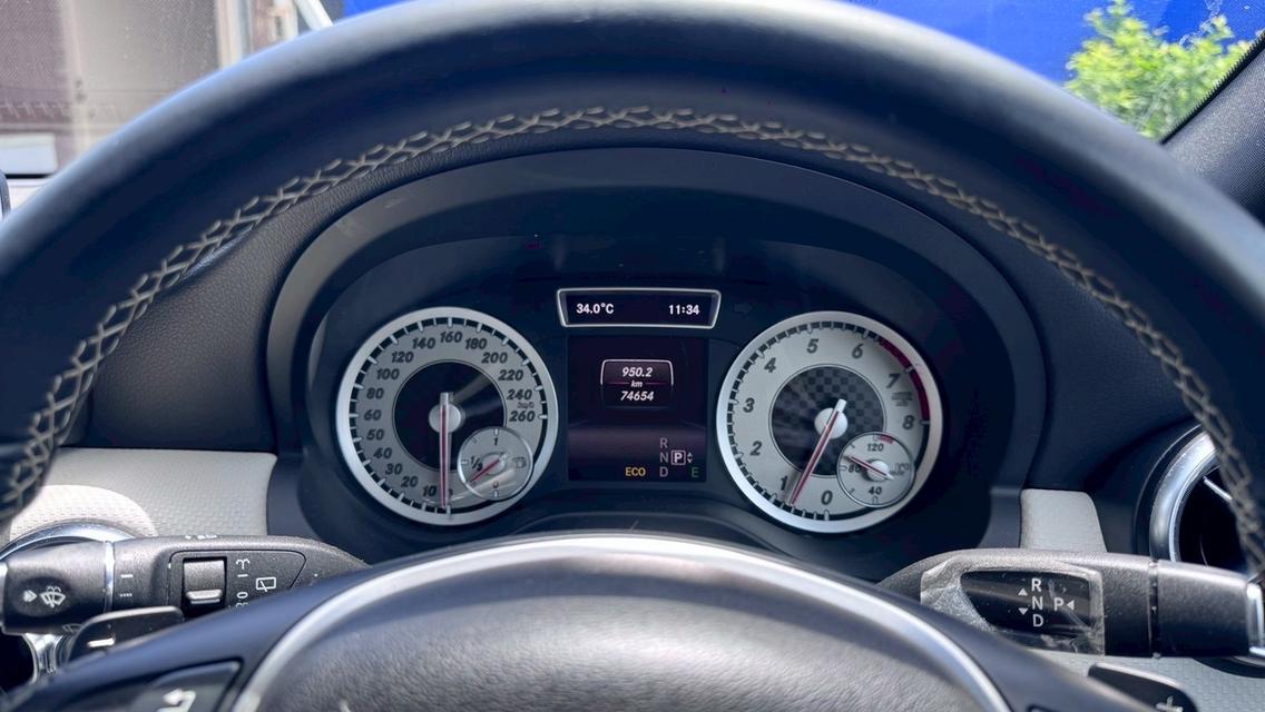 รหัสรถ TPV2293 🎊 Mercedes Benz A180 🎊 2013