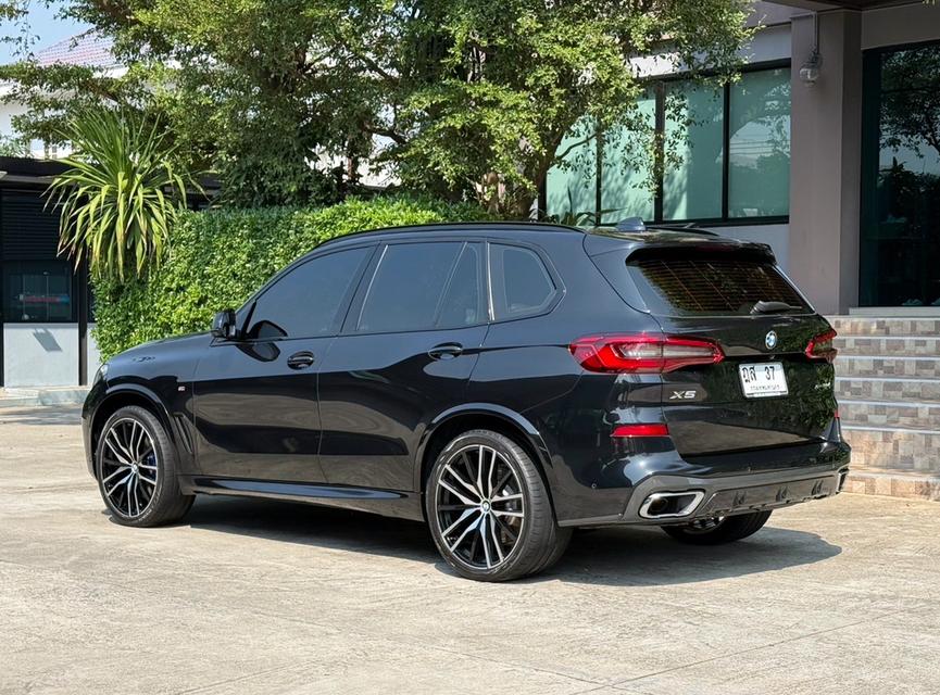 2020 BMW X5 30D MSPORT รถมือเดียวออกป้ายแดง รถวิ่งน้อยเพียง 50,000 กม เข้าศูนย์ทุกระยะ รถไม่เคยมีอุบัติเหตุครับ รูปที่ 6