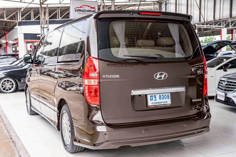 รหัสรถ NP8308 HYUNDAI H-1 2.5 DELUXE 2018 9