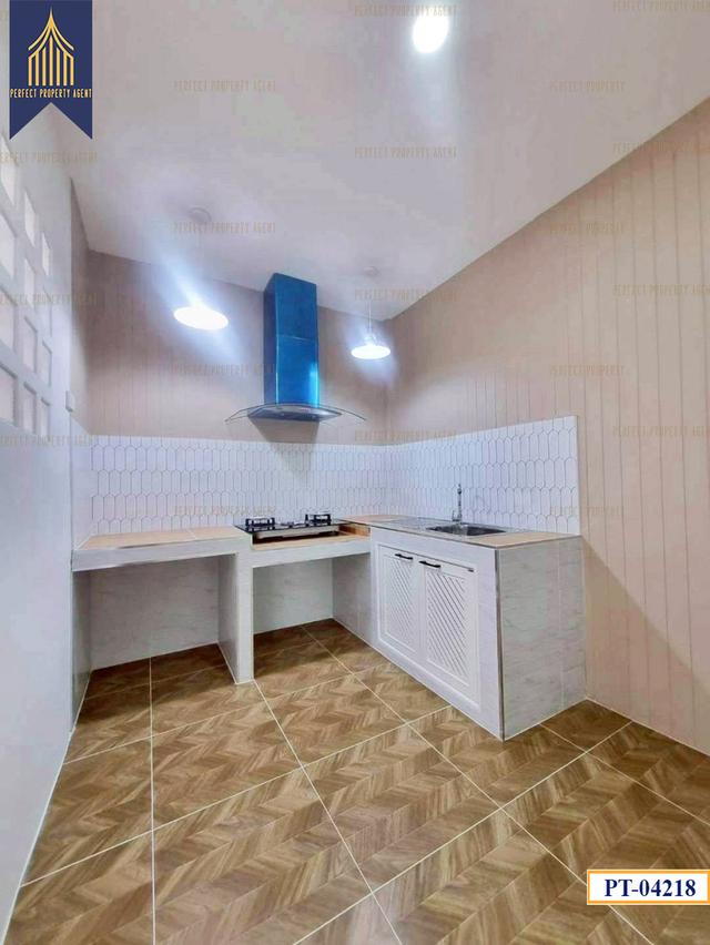 ทาวน์เฮ้าส์บัวทองแลนด์บางบัวทองราคาย่อมเยาว์ 5