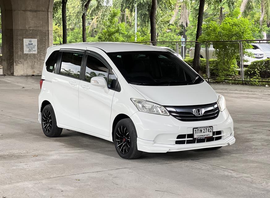 ขายรถ Honda Freed 1.5EL ปี 2013 สีขาว เกียร์ออโต้