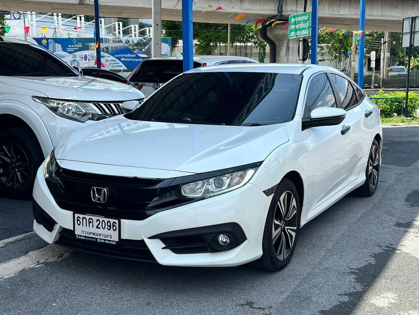 รถบ้านเจ้าของขายเอง ไม่เคยมีอุบัติเหตุ Honda Civic 1.5 Turbo ฟรีดาวน์