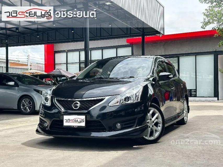 ขายรถ Nissan Pulsar 1.8V Sunroof Navi Hatchback ปี 2014 สีดำ เกียร์ออโต้