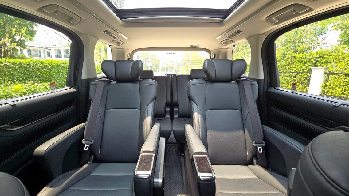 รหัสรถ WB36 TOYOTA Alphard 2.5 SC Package รุ่น Top สุด ปี 22