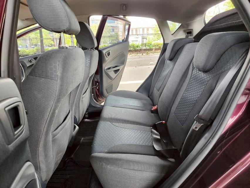 ขายรถ Ford Fiesta 1.6S Hatchback ปี 2012 สีแดง เกียร์ออโต้ 10