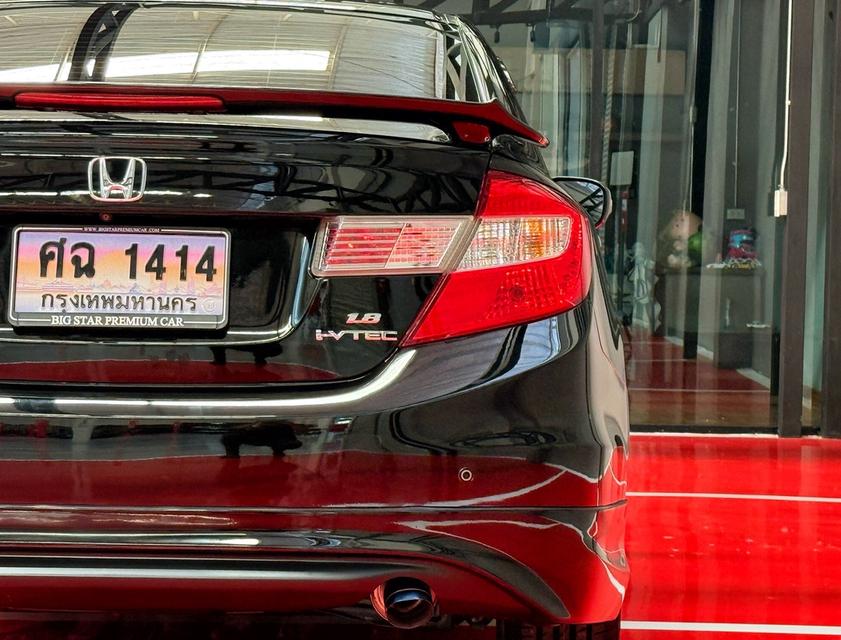  2014 HONDA CIVIC FB 1.8 E NAVI รถสภาพสมบูรณ์ พร้อมใช้งาน รถวิ่งน้อย ประวัติศูนย์ครบ ไม่เคยมีอุบัติเหตุครับ 9