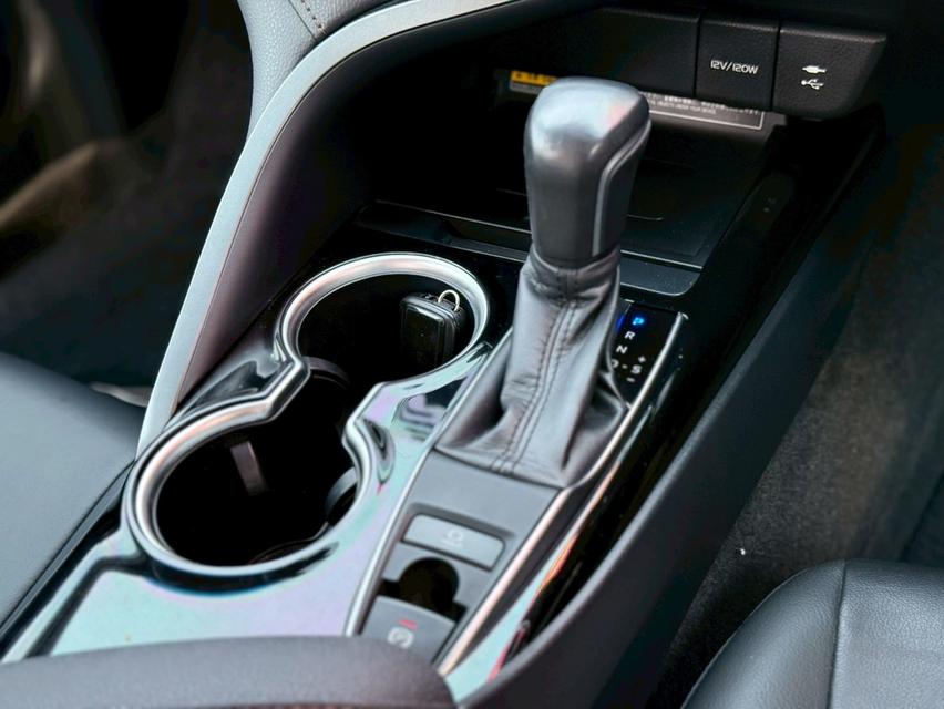 ปี 2019 TOYOTA CAMRY, 2.0 G โฉม ปี18-24สีแดง เครื่องยนต์เบนซิน/LPG ประหยัดสุดๆ รูปที่ 13