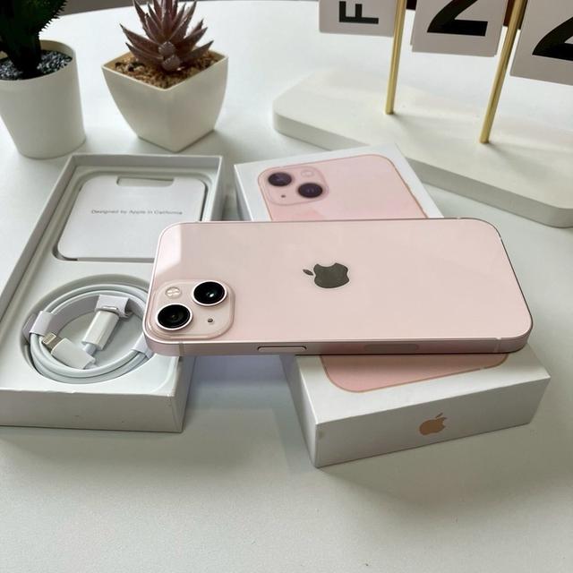 iPhone 13 7