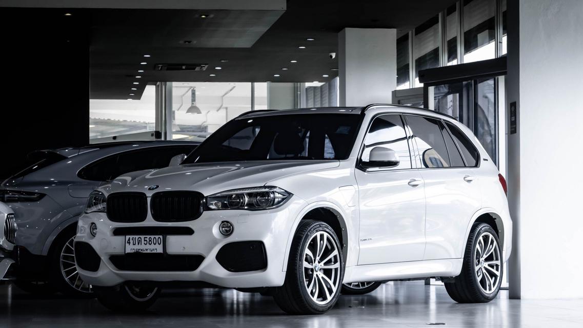 BMW X5 40e M Sport ปี 2017 สีขาว 1