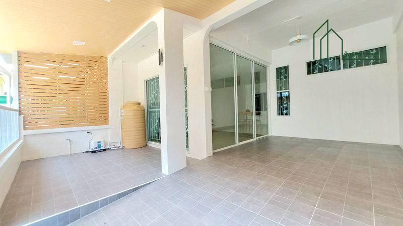 ทาวน์เฮาส์ 2 ชั้น หมู่บ้านบัวทองธานี บางบัวทอง ใกล้ตลาด สมบัติบุรี  4