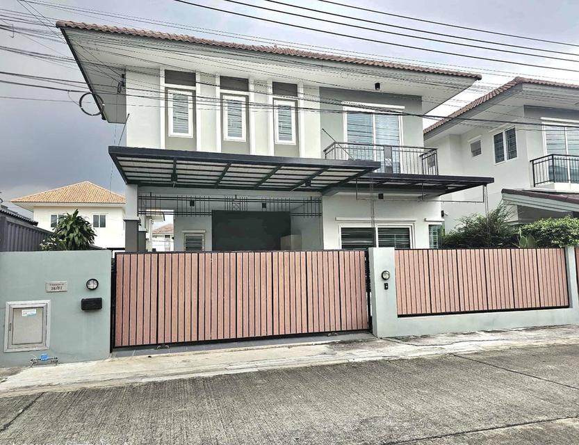 ขายบ้านแฝด ลภาวัน 21 บนทำเลศักยภาพ ถนนราชพฤกษ์ 1