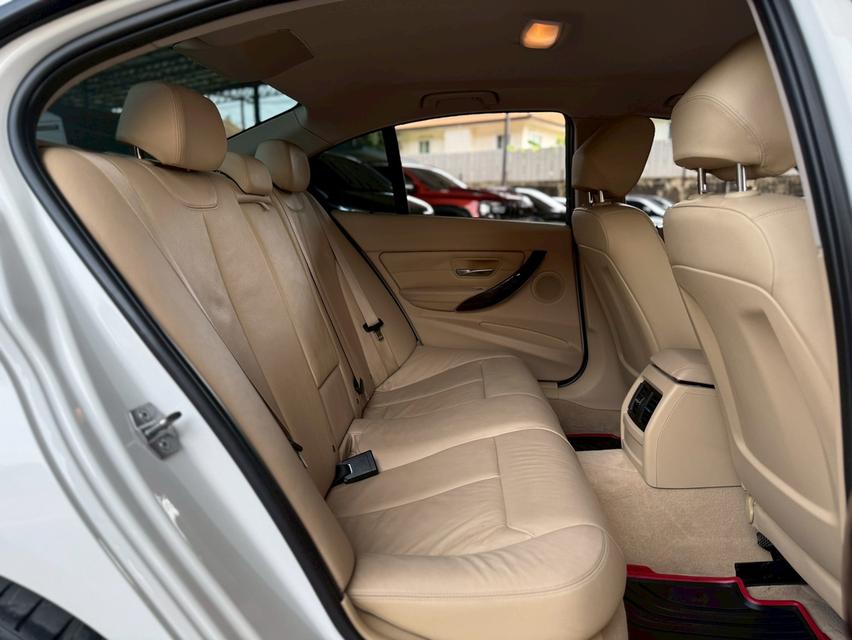 BMW 320i Luxury ปี13 รูปที่ 13